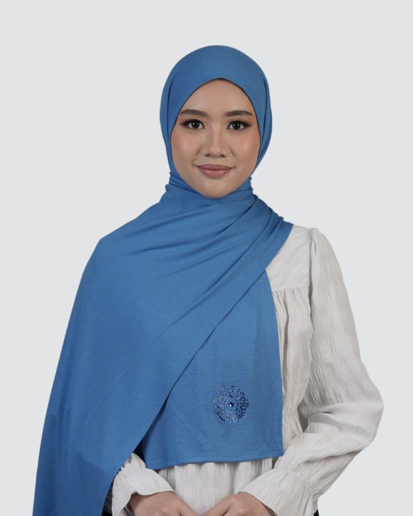 Swarovski Logo Jersey Shawl - Co Pilot