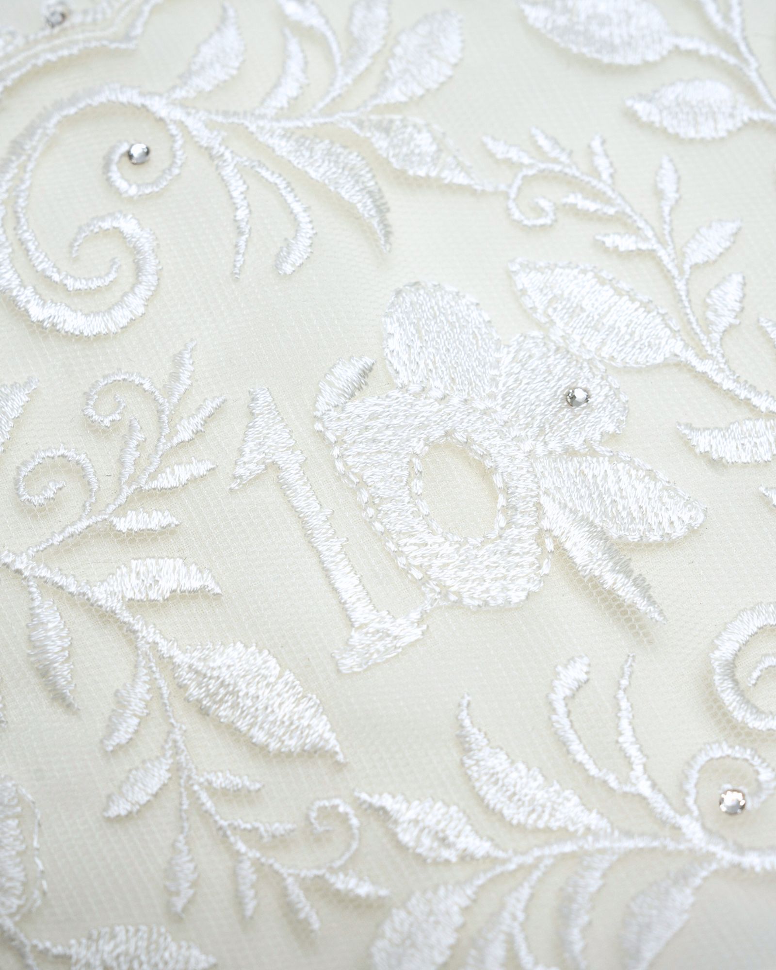 Rahwa Lace Shawl - Snow White