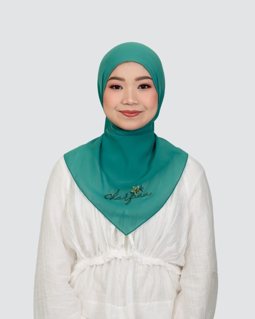 Lumi Signature Embroidery Shawl - Parasailing