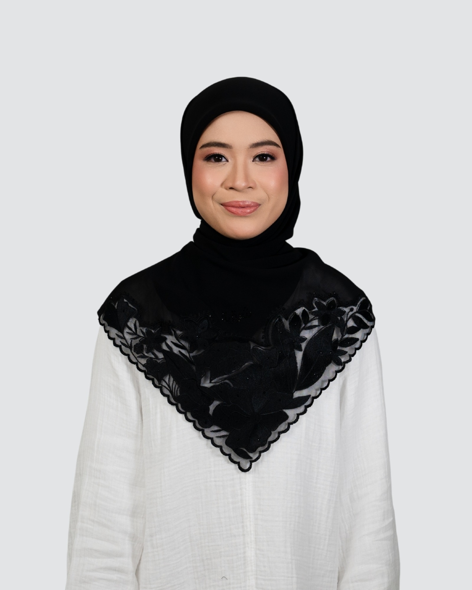 Dhiya Lace Square - Black