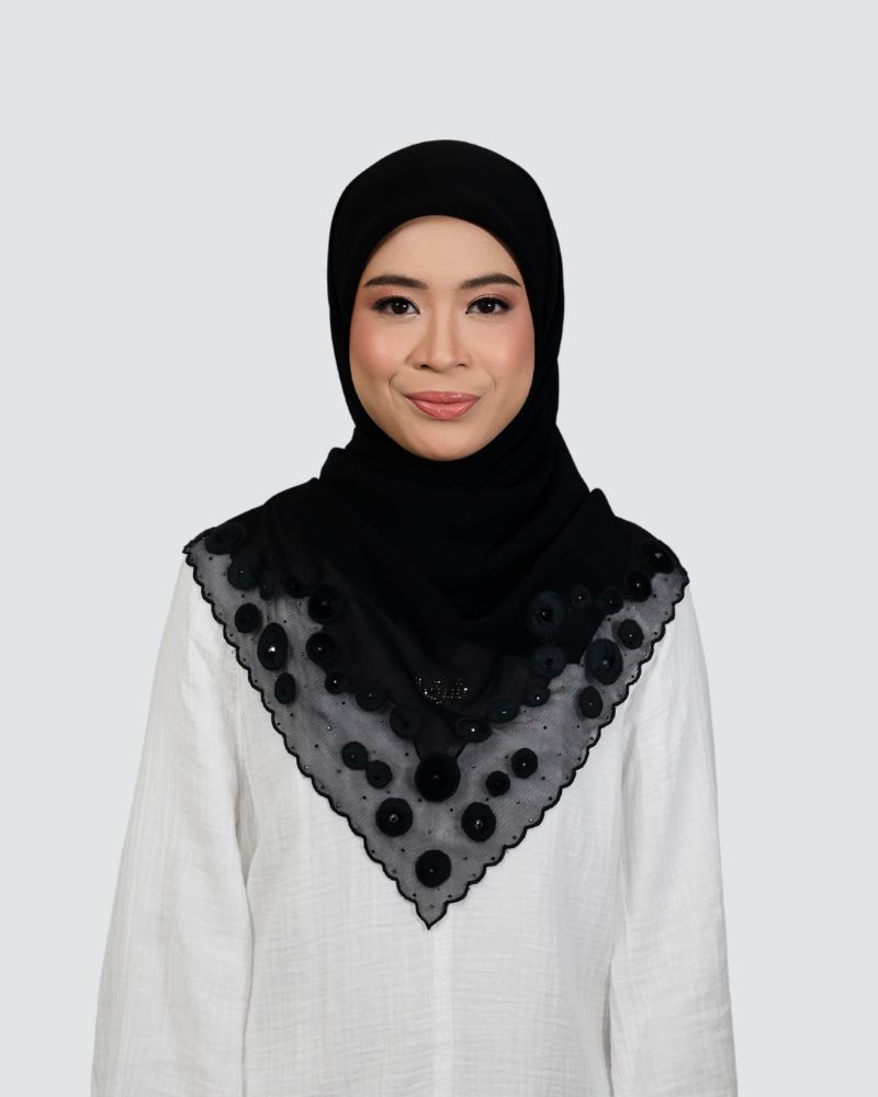 Raneem Lace Square - Black